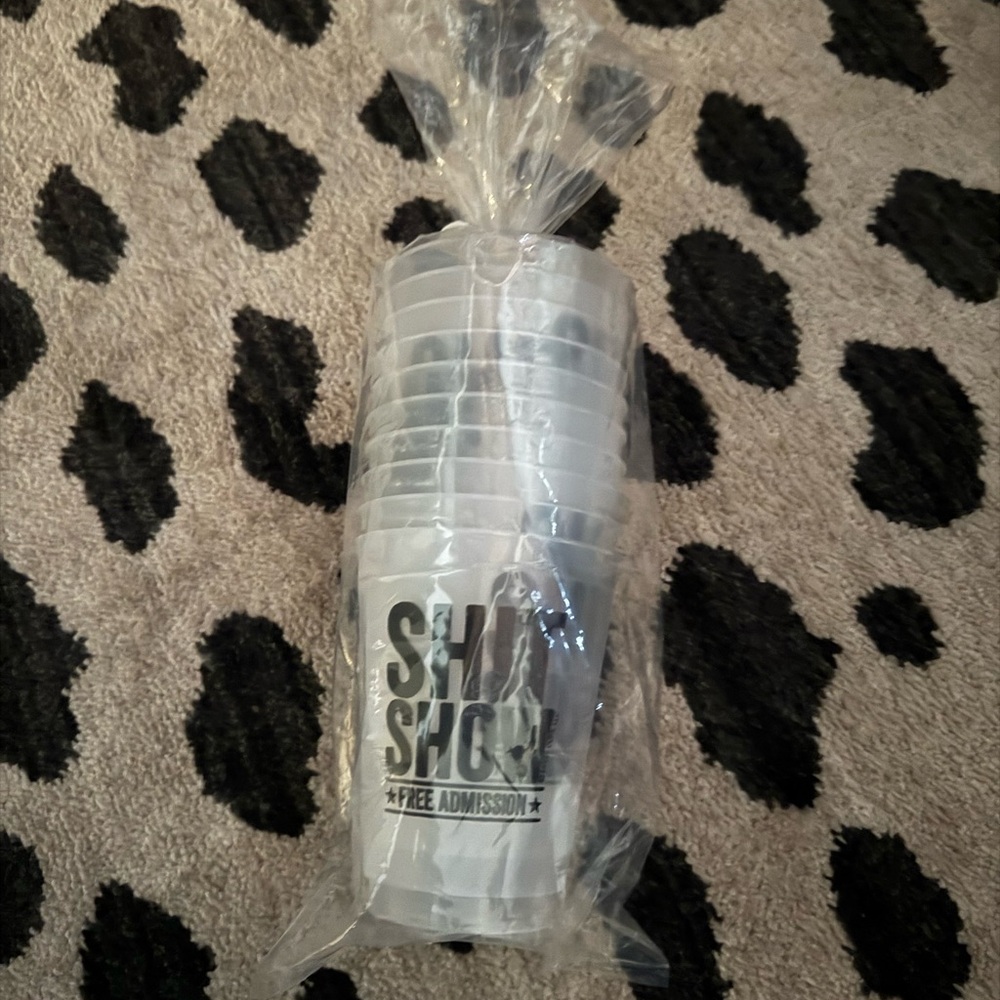 16oz frosted shatterproof cups